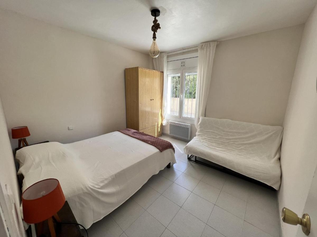 Maricel Apartment *